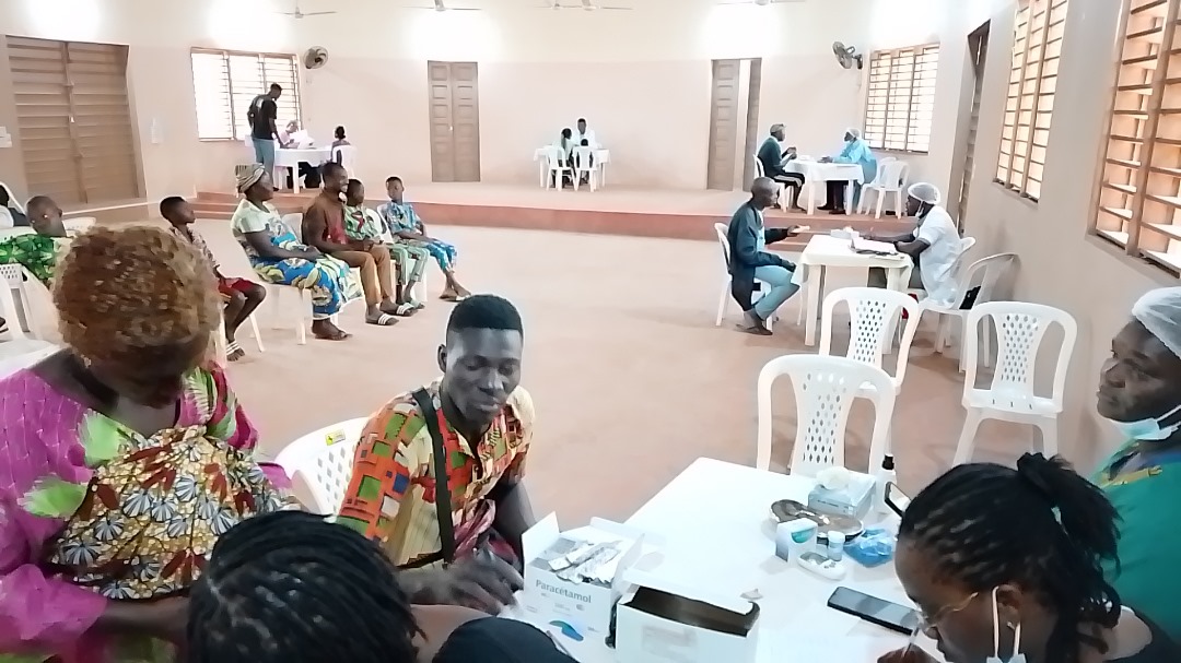MISSION FORAINE GRATUITE DE CONSULTATIONS MEDICO-CHIRURGICALES ET DE CONSEILS NUTRITIONNELS DANS LA COMMUNE DE ZE